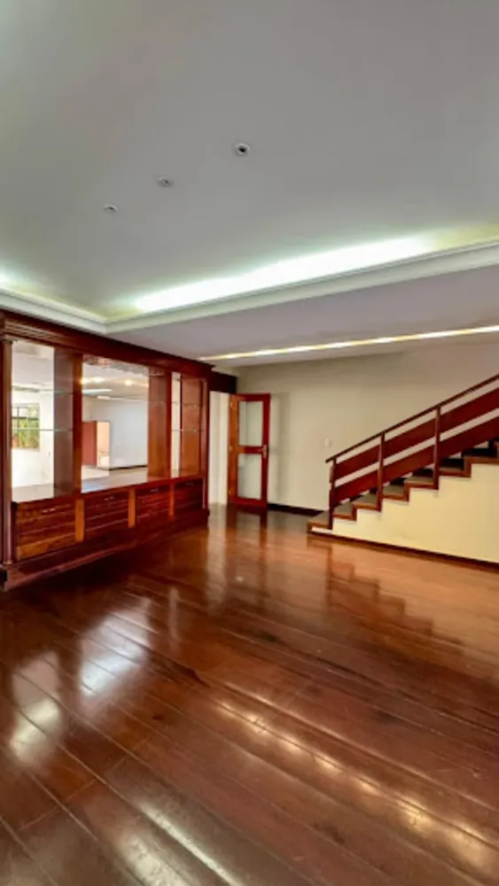 Casa, 4 quartos, 440 m² - Foto 2