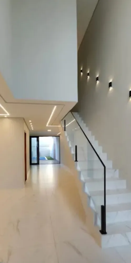 Sobrado, 3 quartos, 205 m² - Foto 1