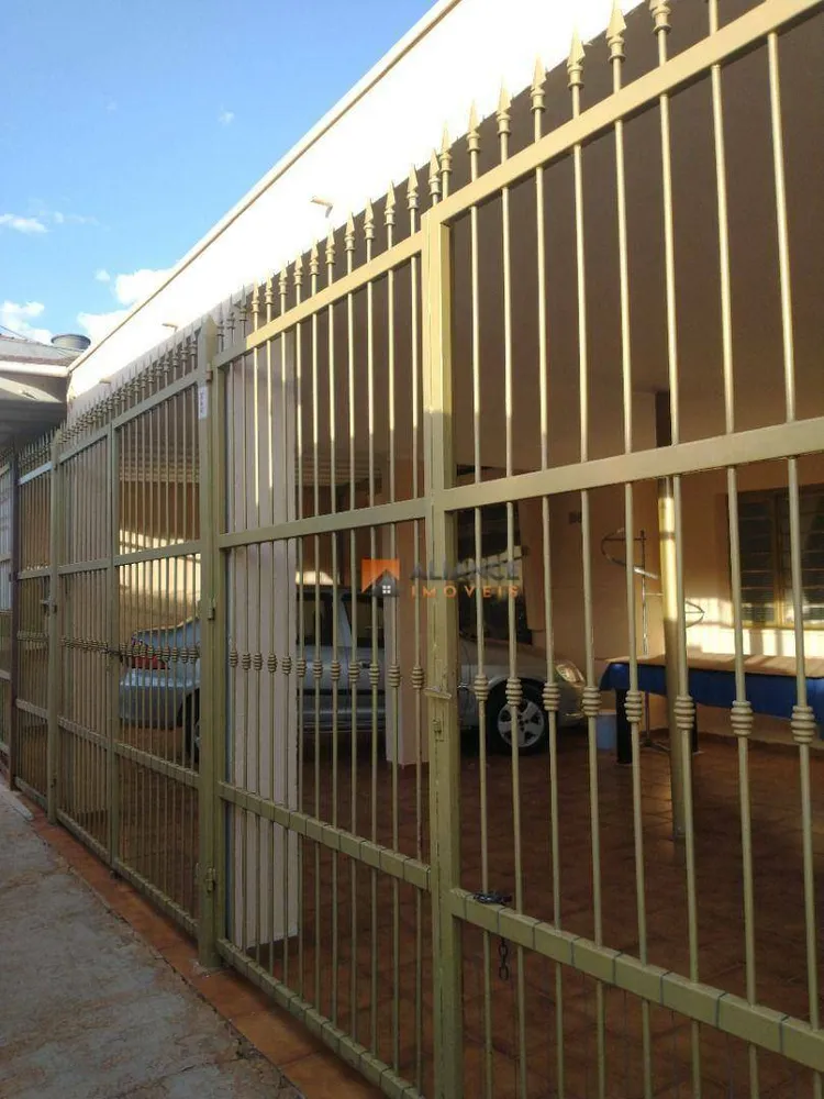 Casa, 3 quartos, 71 m² - Foto 1