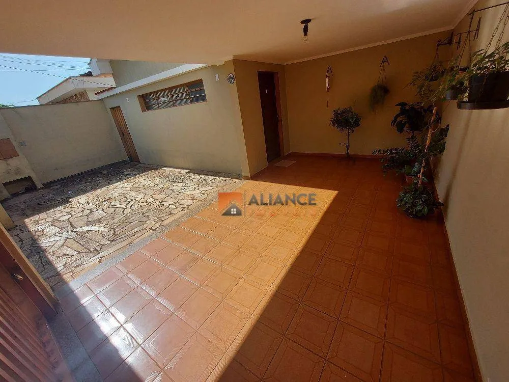 Casa, 3 quartos, 226 m² - Foto 4