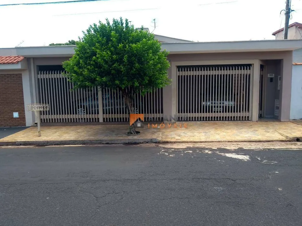 Casa, 3 quartos, 195 m² - Foto 1