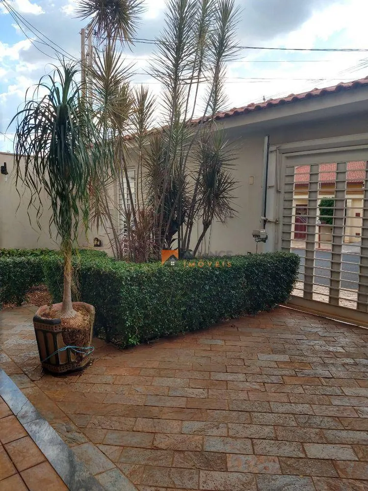 Sobrado, 3 quartos, 289 m² - Foto 2
