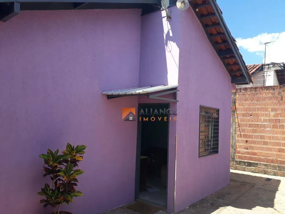 Casa, 2 quartos, 48 m² - Foto 1