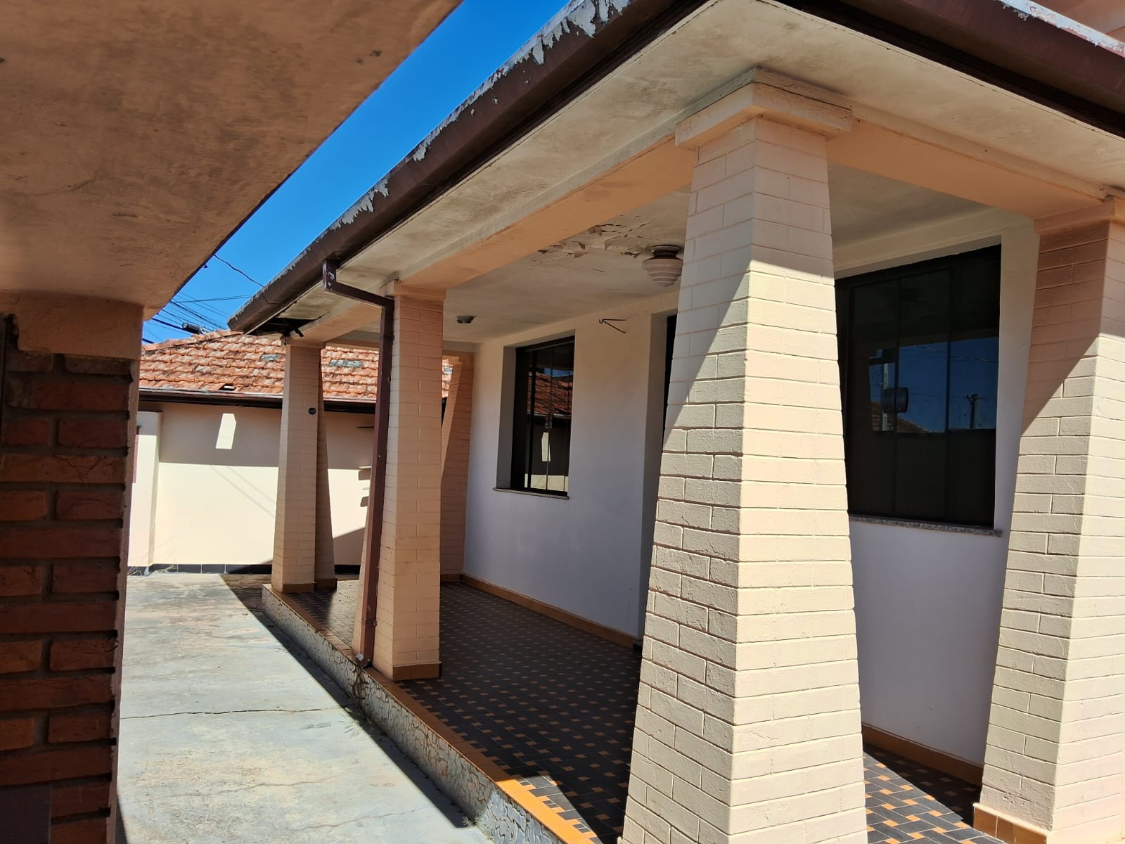 Casa Comercial à venda com 5 quartos, 243m² - Foto 21