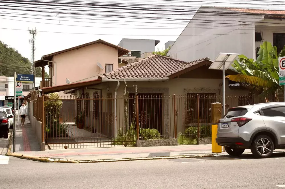 Terreno, 242 m² - Foto 1