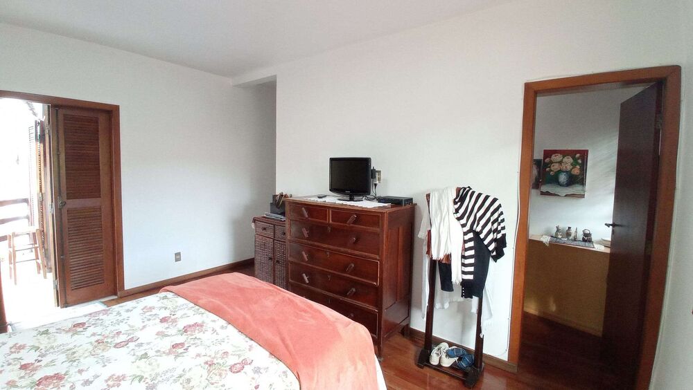 Casa à venda com 4 quartos, 316m² - Foto 8