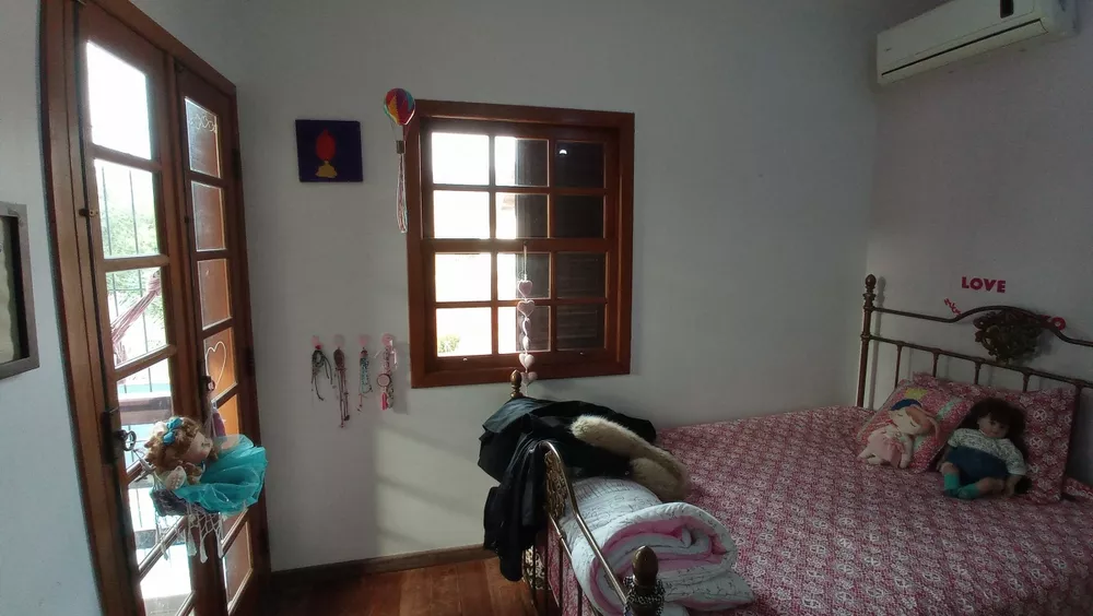 Casa, 4 quartos, 316 m² - Foto 2