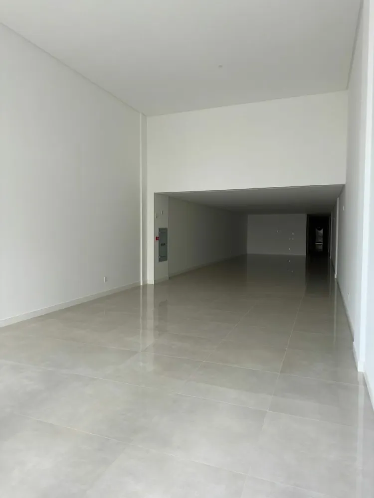 Depósito-Galpão, 217 m² - Foto 1