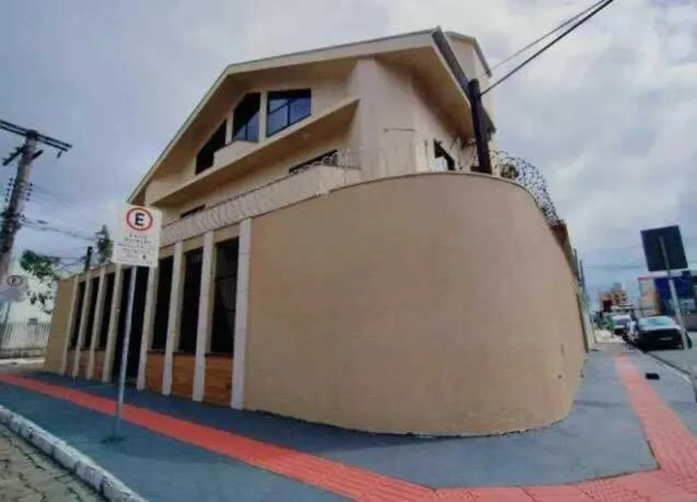 Casa, 9 quartos - Foto 2