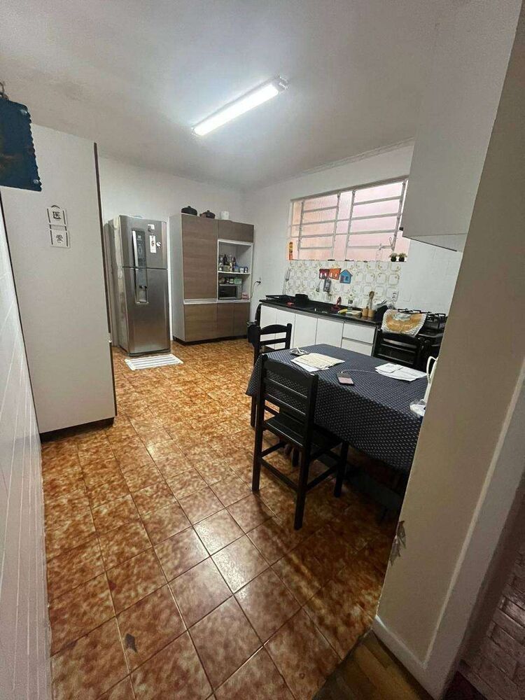 Casa à venda com 4 quartos, 340m² - Foto 9