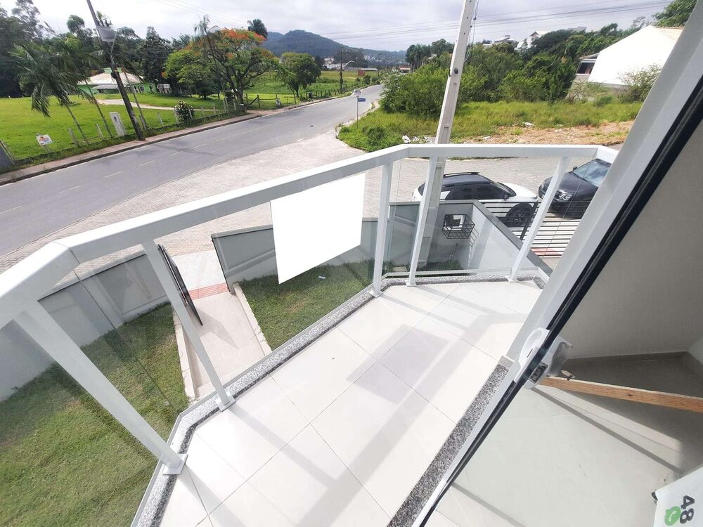 Casa à venda com 2 quartos, 89m² - Foto 3