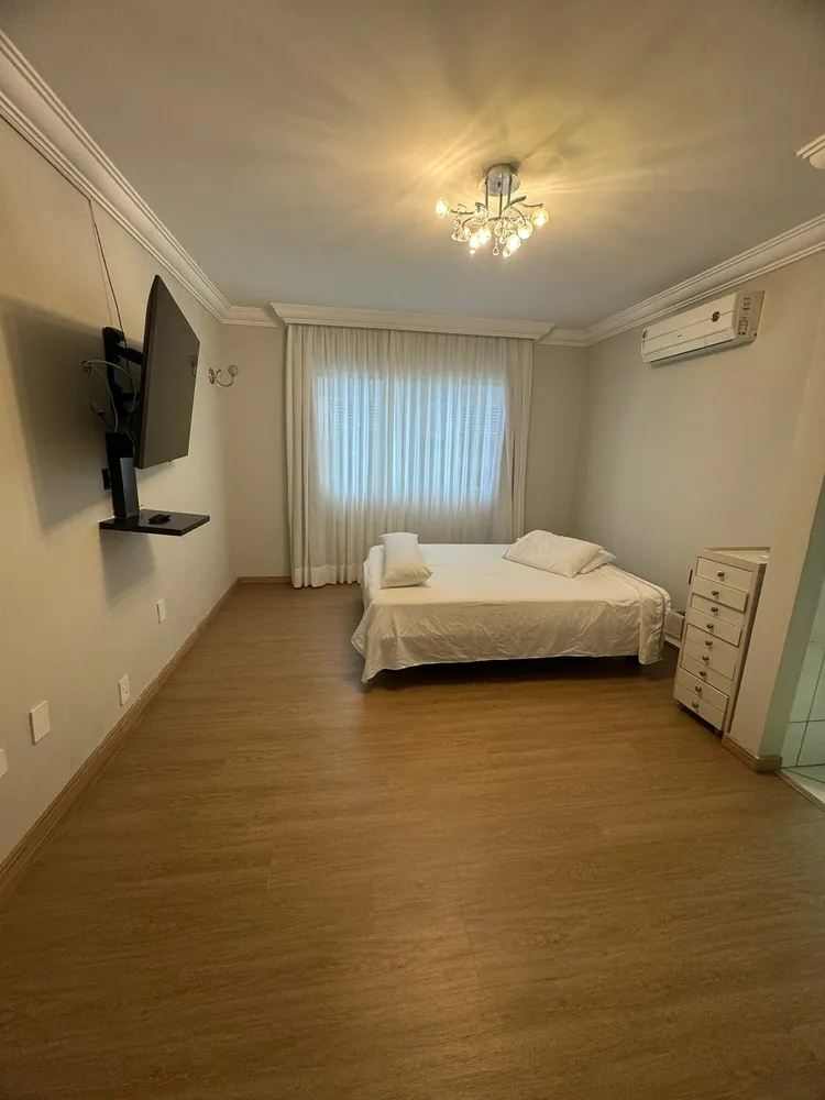 Apartamento, 3 quartos, 187 m² - Foto 2