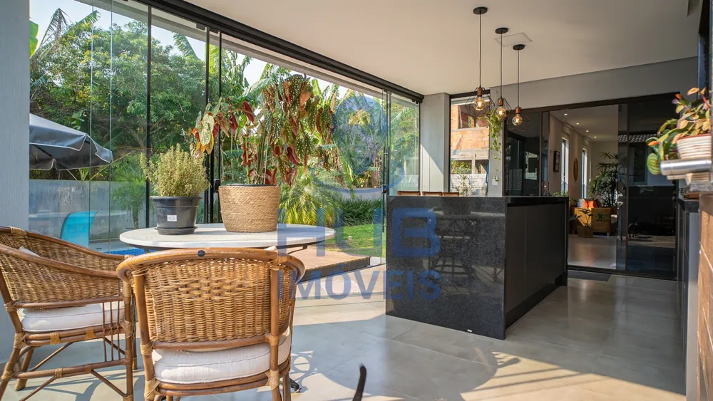 Casa, 4 quartos, 235 m² - Foto 8