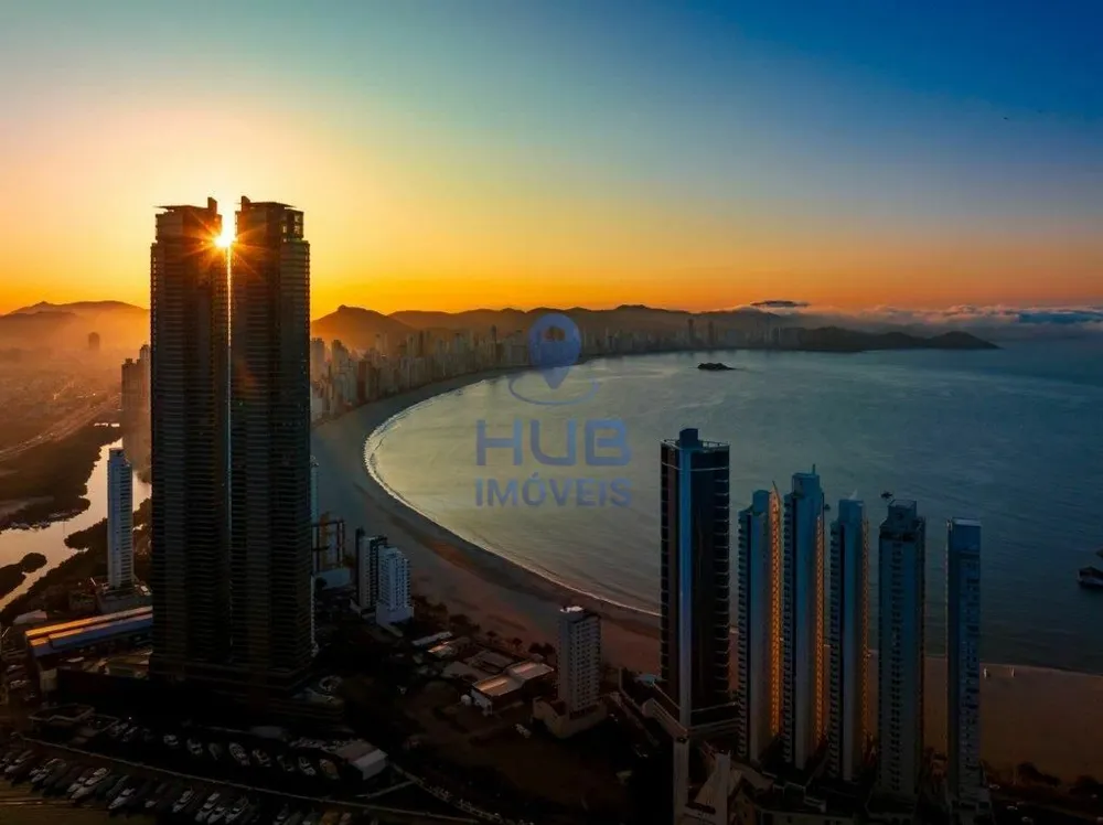 Apartamento, 4 quartos, 261 m² - Foto 2