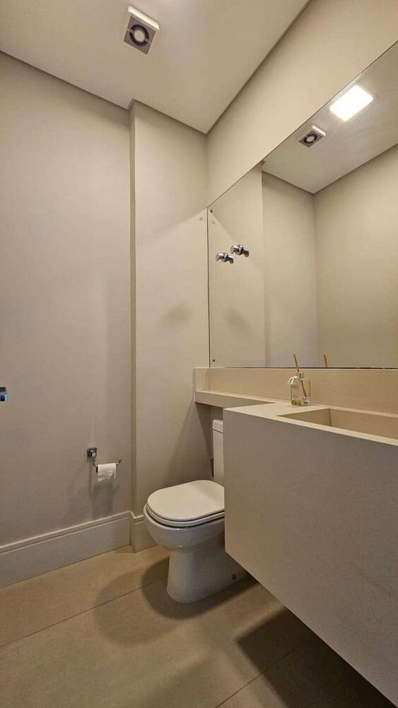 Apartamento à venda com 3 quartos, 147m² - Foto 2