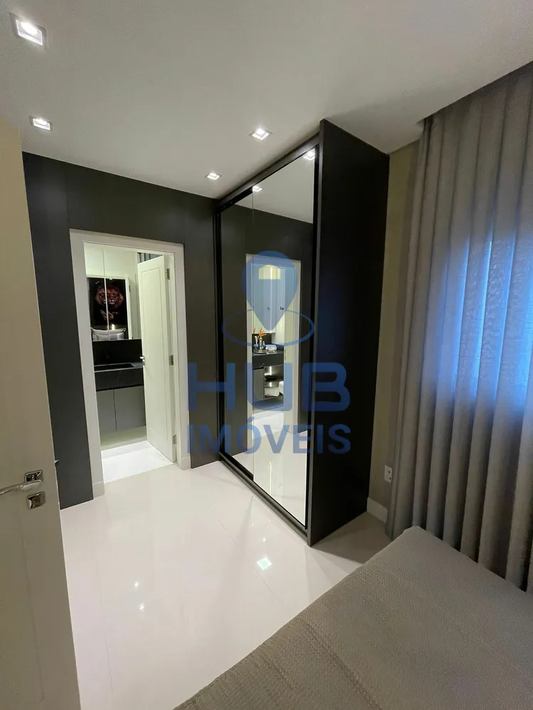 Apartamento, 3 quartos, 240 m² - Foto 1