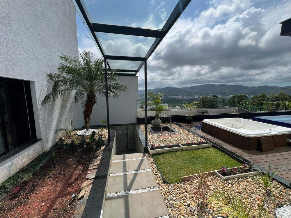Casa à venda com 4 quartos, 300m² - Foto 12