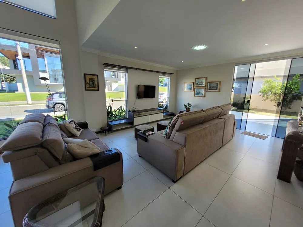 Casa, 4 quartos, 233 m² - Foto 3