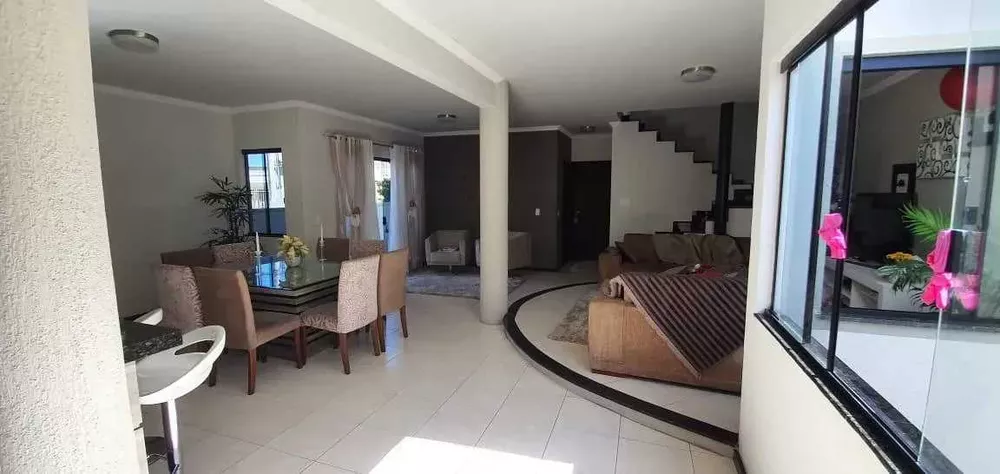 Casa, 4 quartos - Foto 1