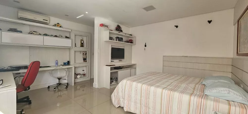 Casa, 5 quartos, 360 m² - Foto 1