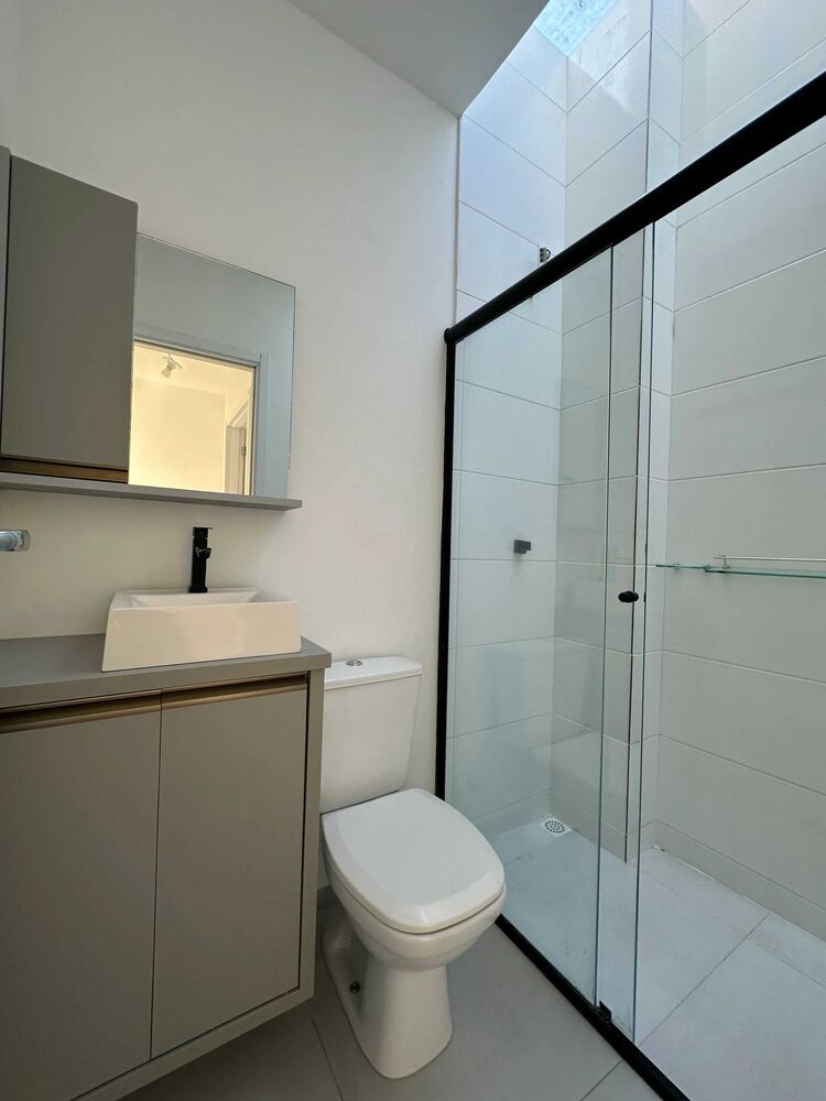 Casa à venda com 2 quartos, 75 - Foto 1