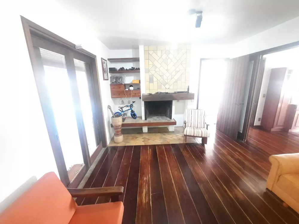 Casa, 6 quartos, 327 m² - Foto 2