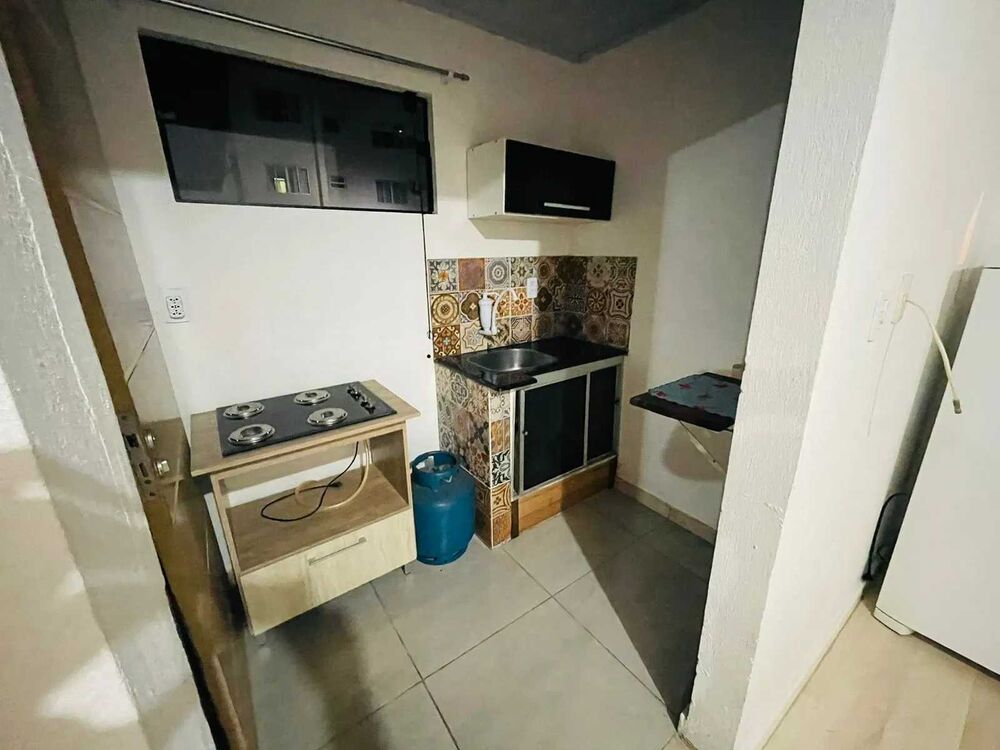 Casa à venda com 2 quartos, 200 - Foto 1