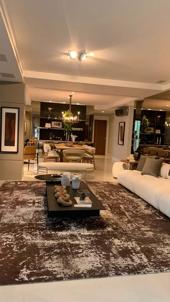 Apartamento, 3 quartos, 187 m² - Foto 1