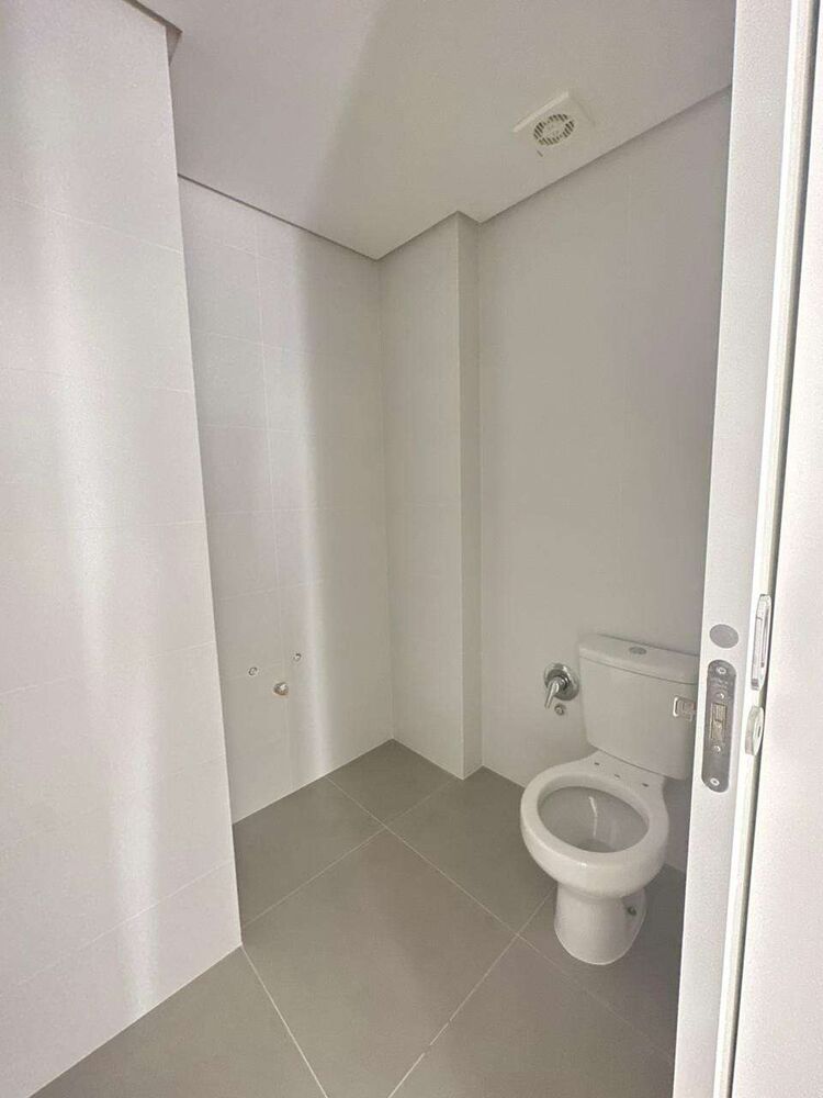 Apartamento à venda com 2 quartos, 72m² - Foto 3
