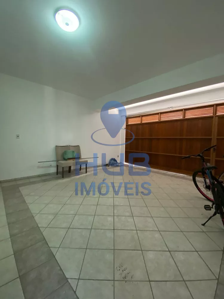 Casa, 5 quartos, 250 m² - Foto 1