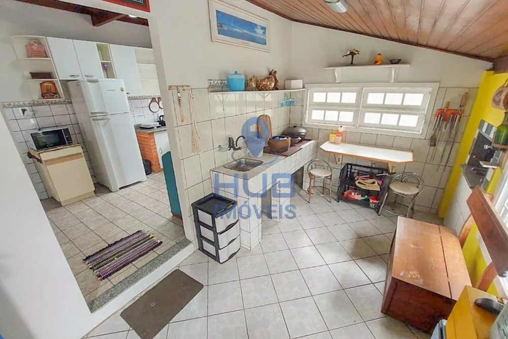 Casa, 3 quartos, 246 m² - Foto 3