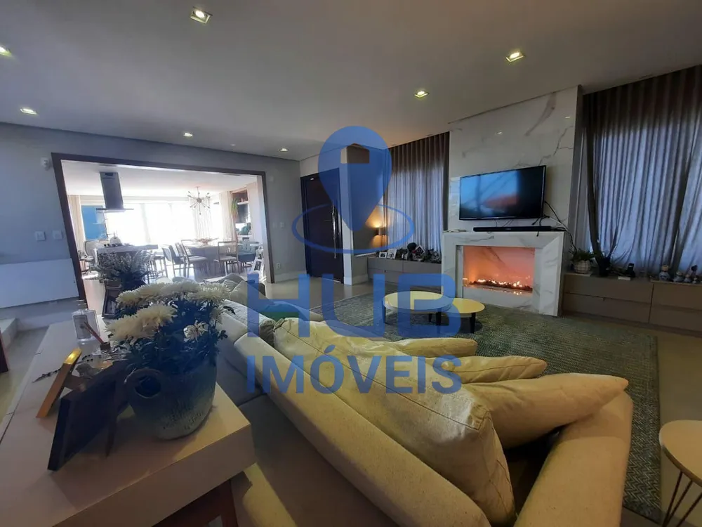 Casa, 3 quartos, 212 m² - Foto 2