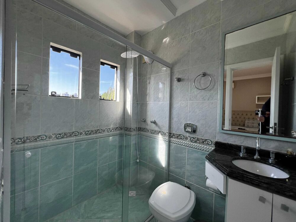Casa à venda com 4 quartos, 300 - Foto 1
