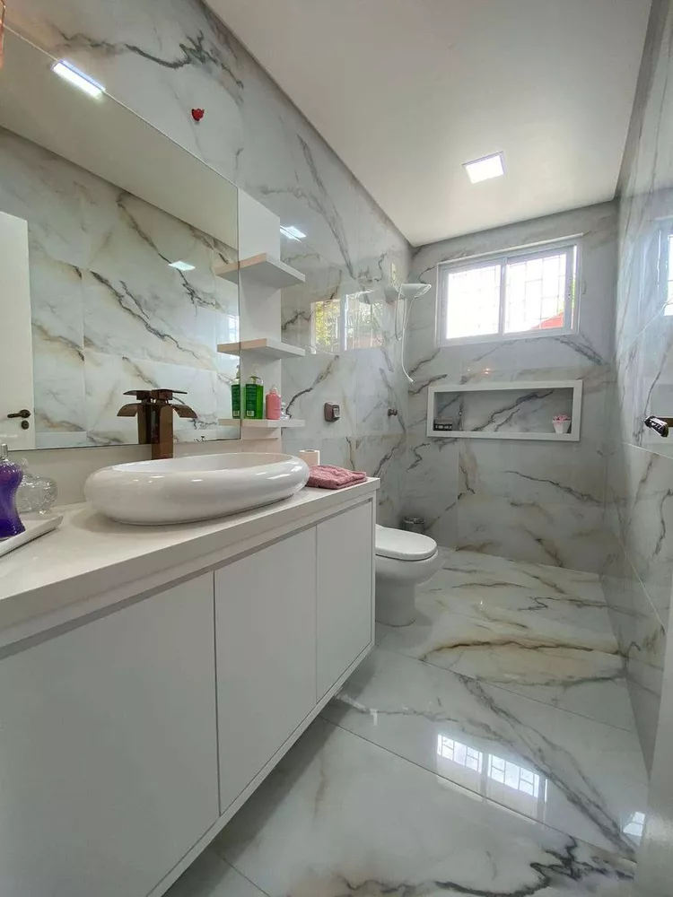 Casa, 6 quartos, 165 m² - Foto 6