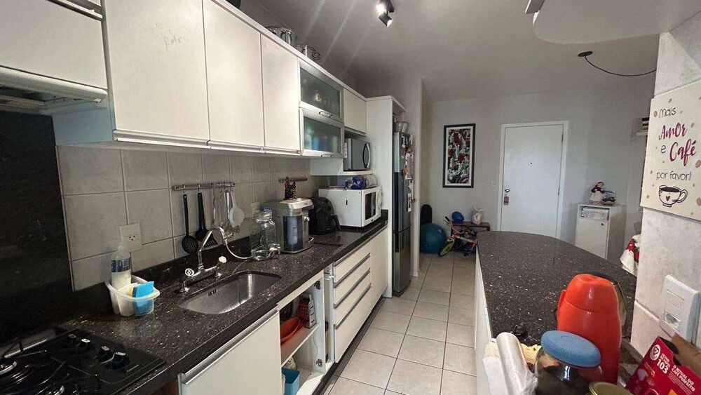 Apartamento à venda com 3 quartos, 74m² - Foto 3