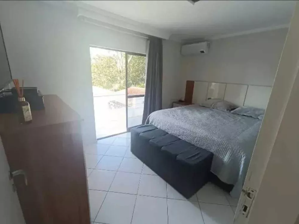 Casa, 4 quartos - Foto 1