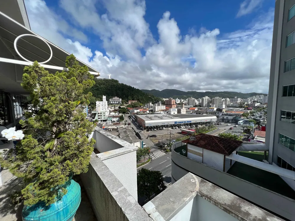 Prédio Inteiro - Foto 1