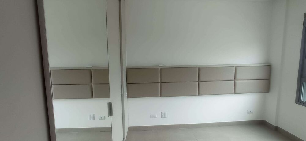 Apartamento à venda com 3 quartos, 90m² - Foto 1