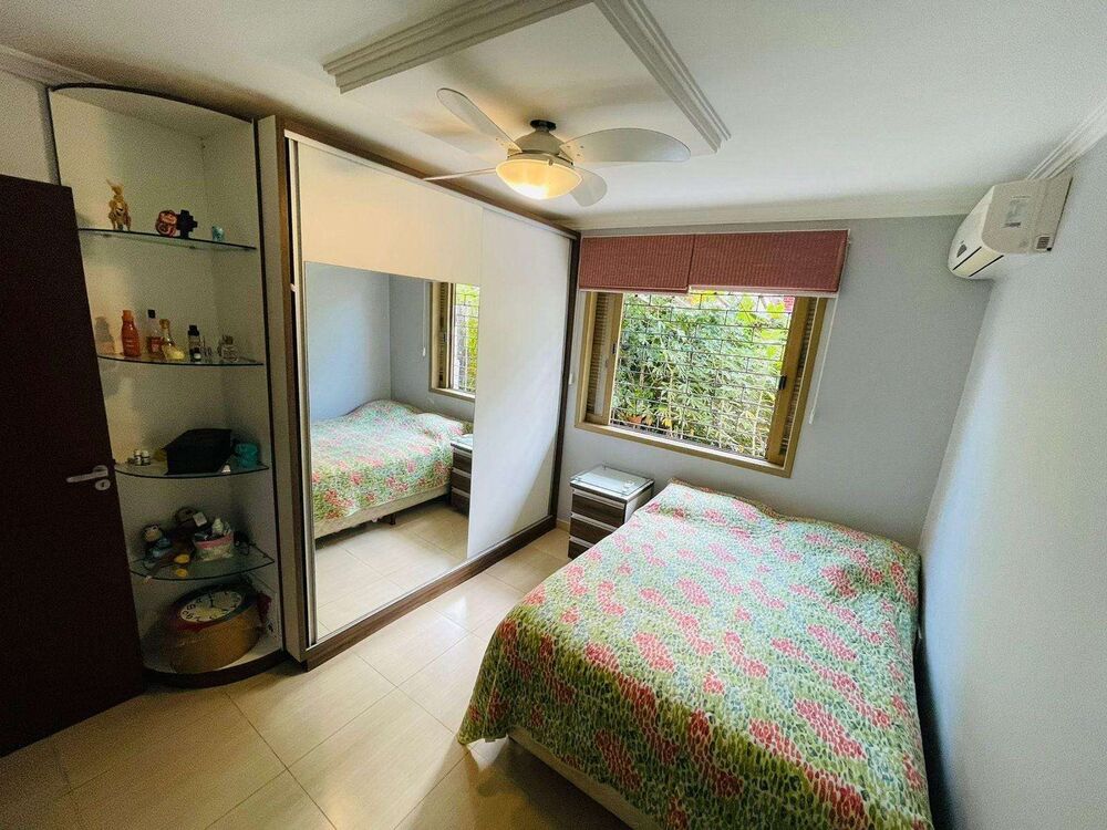 Casa à venda com 4 quartos, 272m² - Foto 7