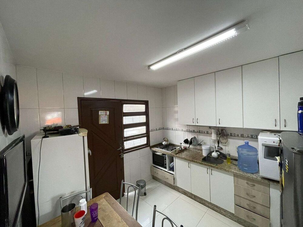 Casa à venda com 4 quartos, 272m² - Foto 4