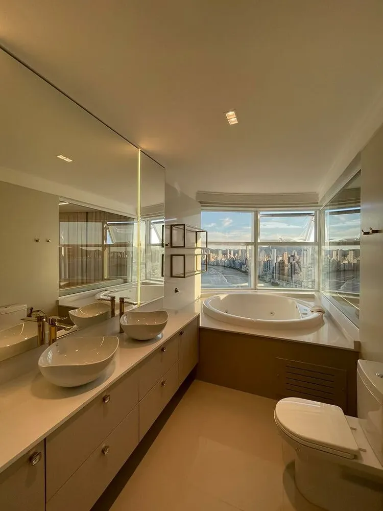 Apartamento, 3 quartos, 164 m² - Foto 1