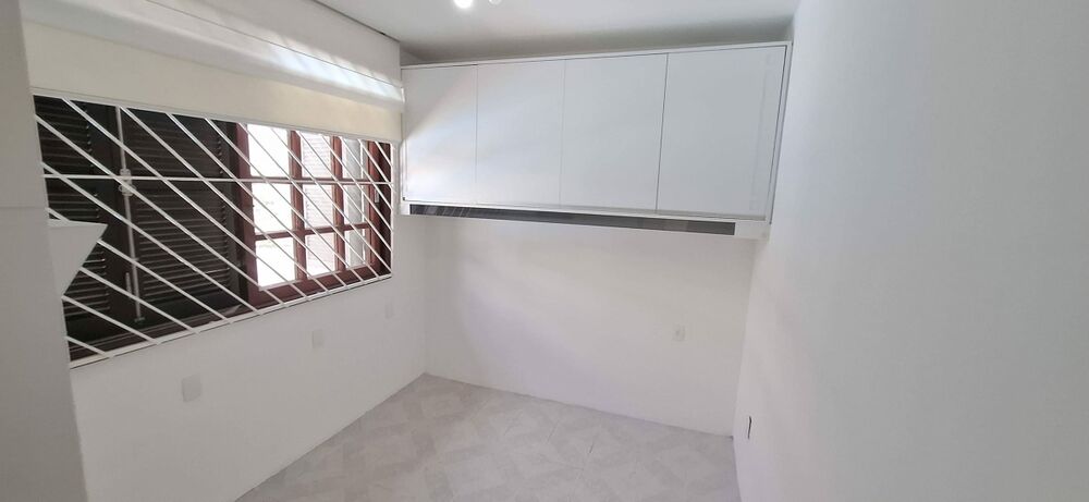 Casa à venda com 3 quartos, 195m² - Foto 11
