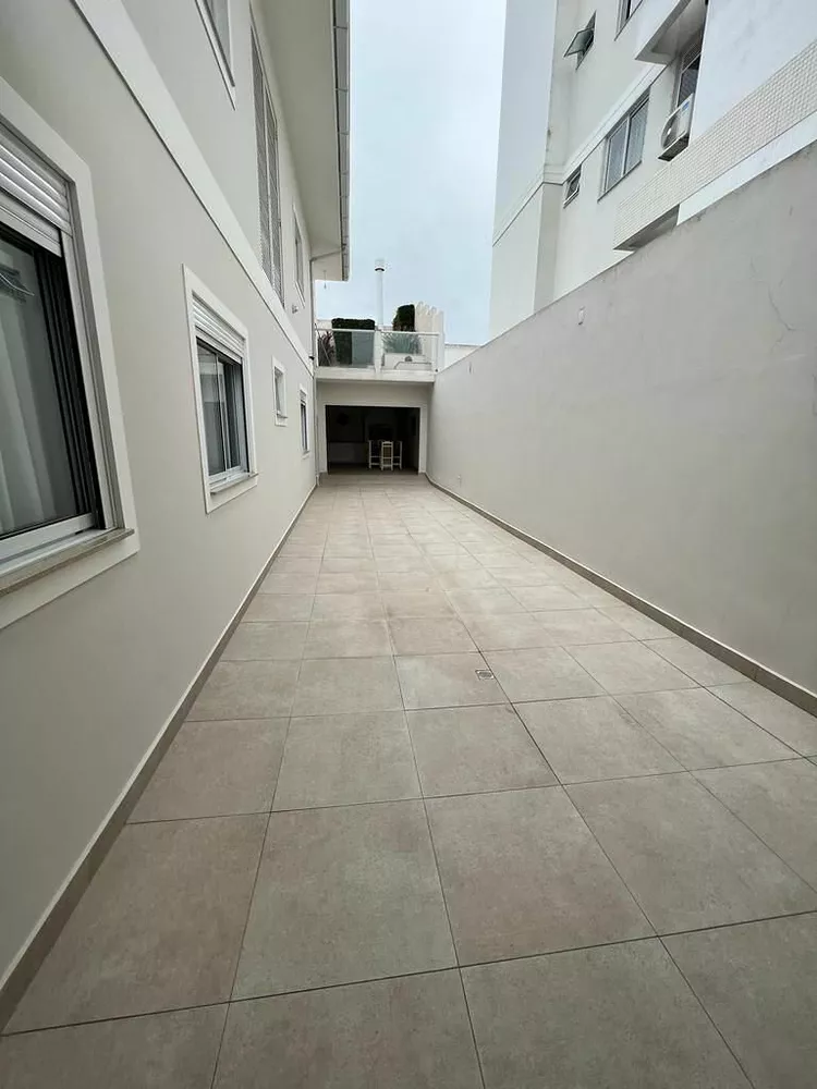 Casa, 3 quartos, 240 m² - Foto 3