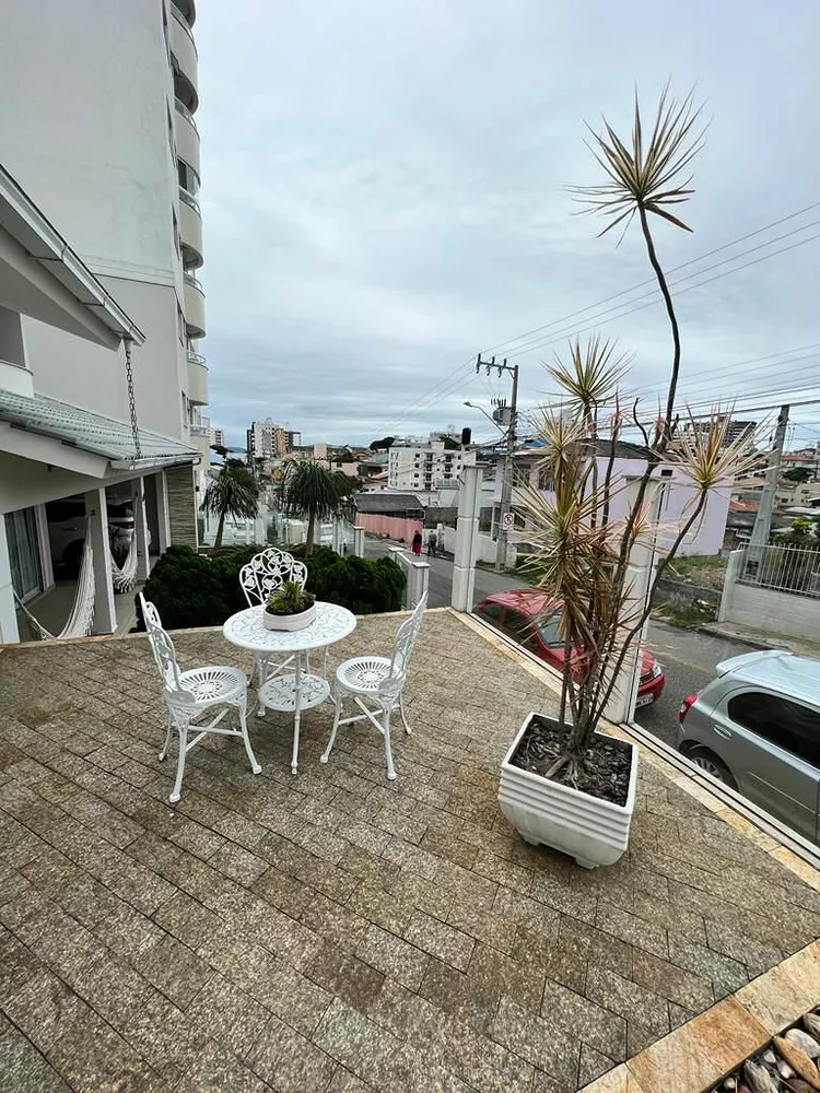 Casa, 3 quartos, 240 m² - Foto 4