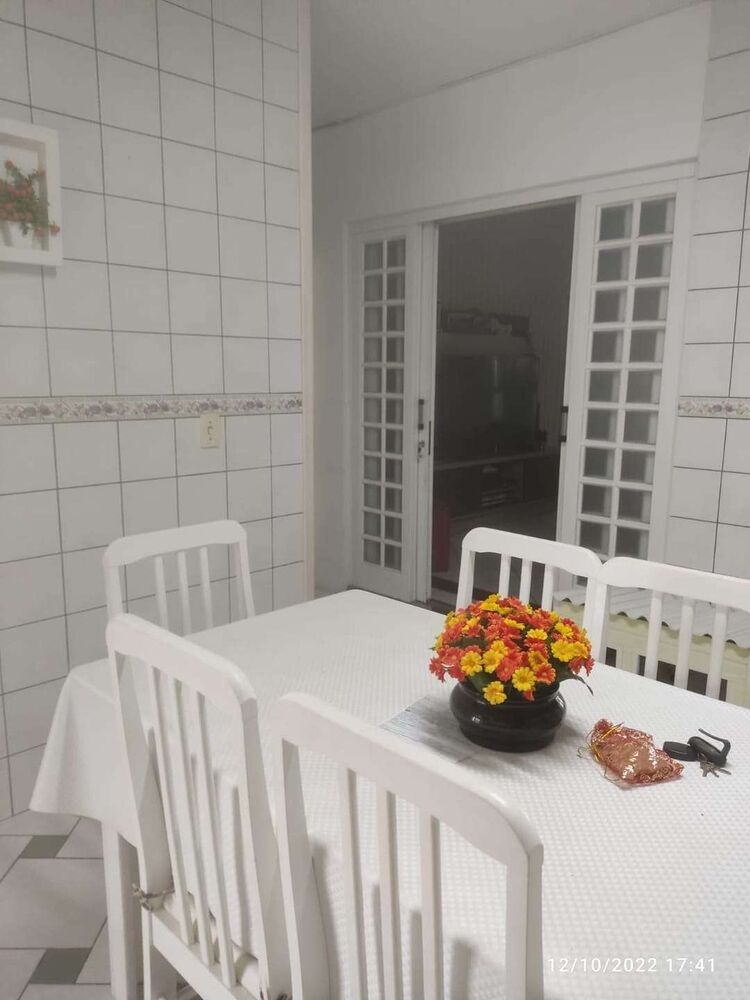 Casa à venda com 3 quartos, 125m² - Foto 2