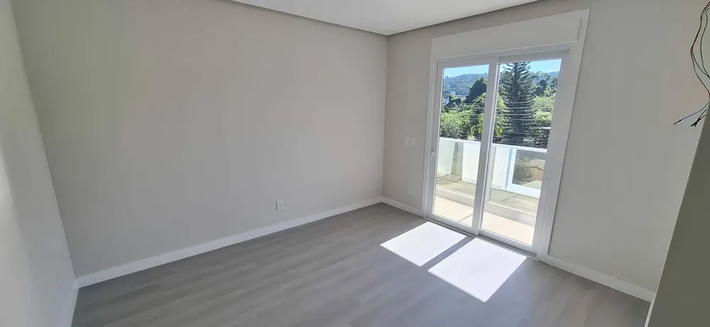 Casa, 3 quartos, 250 m² - Foto 1