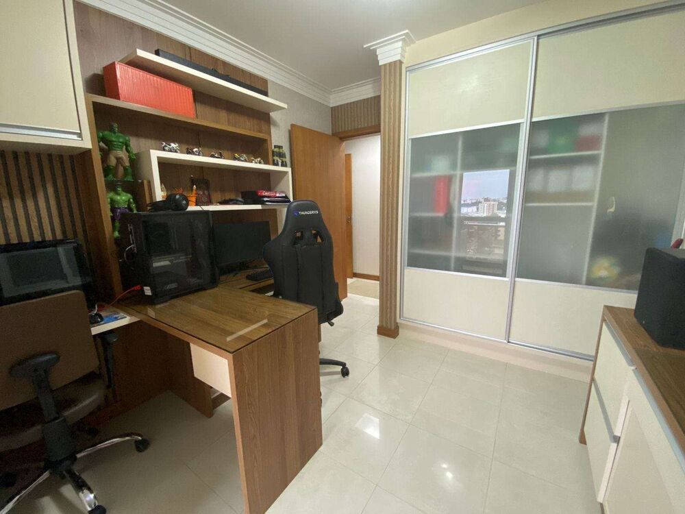 Apartamento à venda com 4 quartos, 150m² - Foto 5