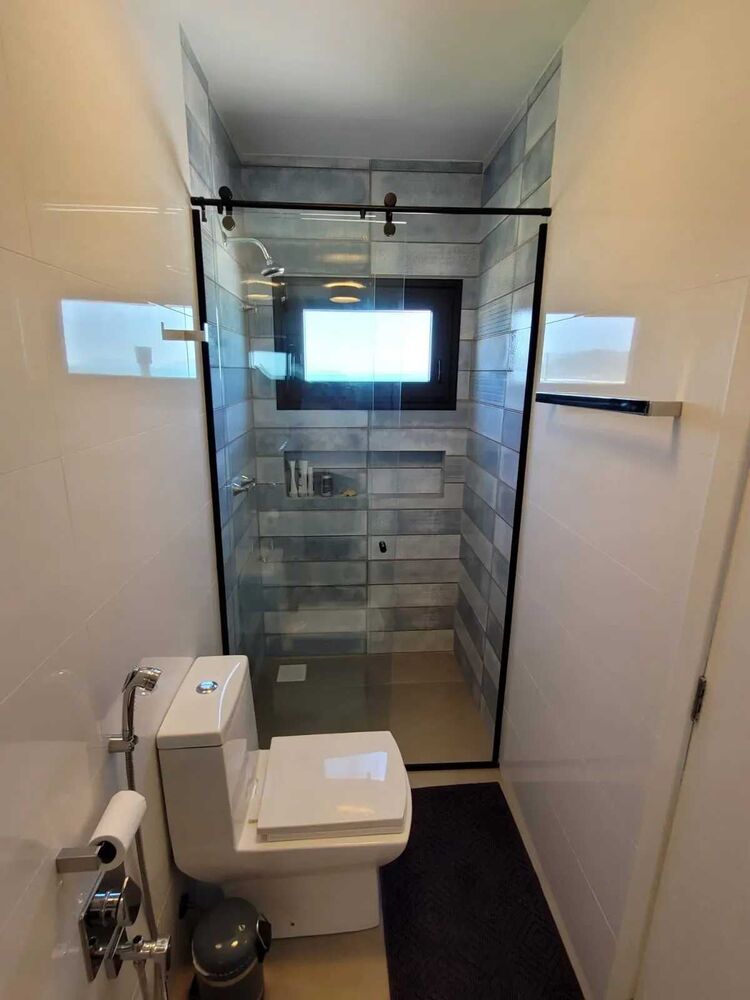 Casa à venda com 3 quartos, 650 - Foto 1