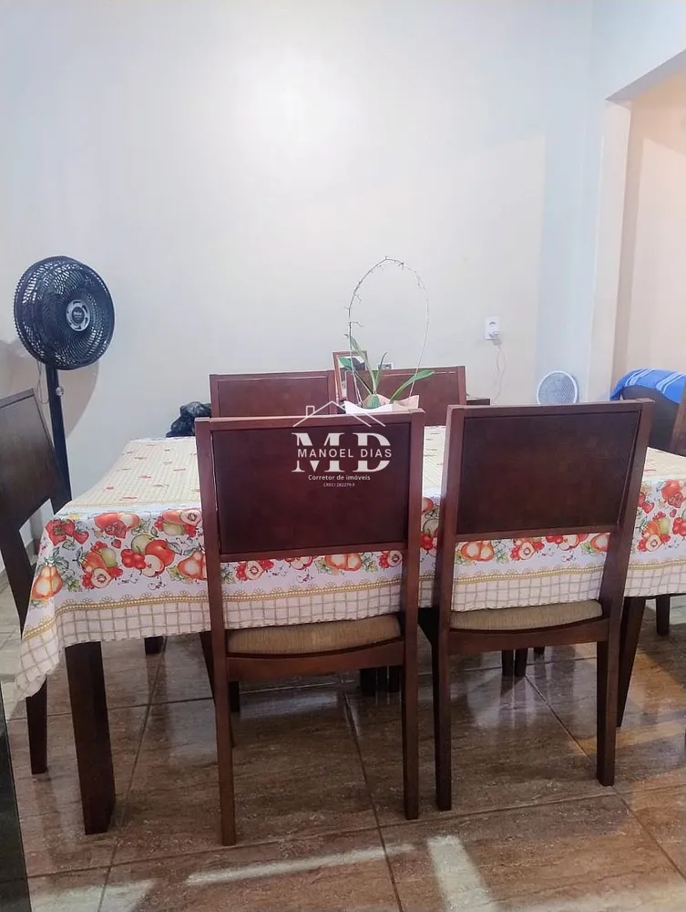 Casa, 3 quartos, 302 m² - Foto 1