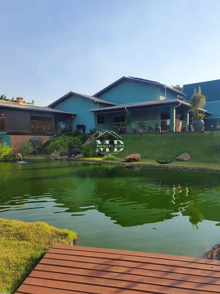 Chácara, 3 quartos, 2600 m² - Foto 1